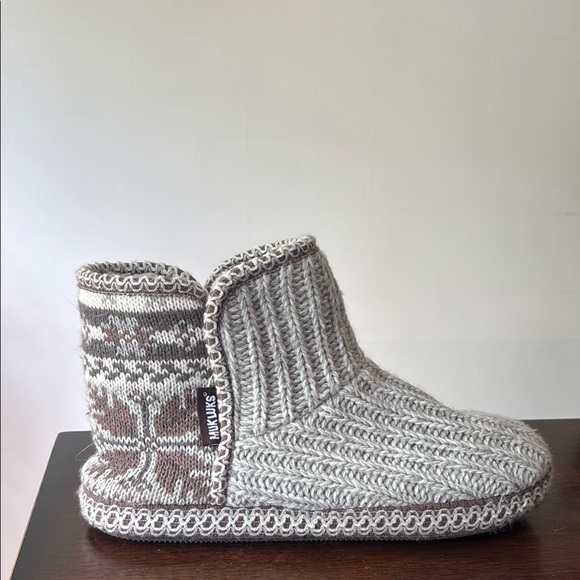 Muk Luks Gray Cozy Knit Slippers - Picture 2 of 7